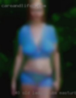 40 old lady clubs masturbating in Canadian.