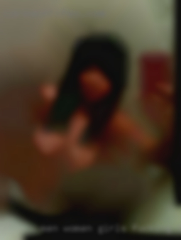 Men women girls fucking threesome from Escalon.