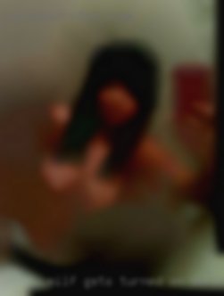 Milf gets turned on during fucking massage from Edinburgh.